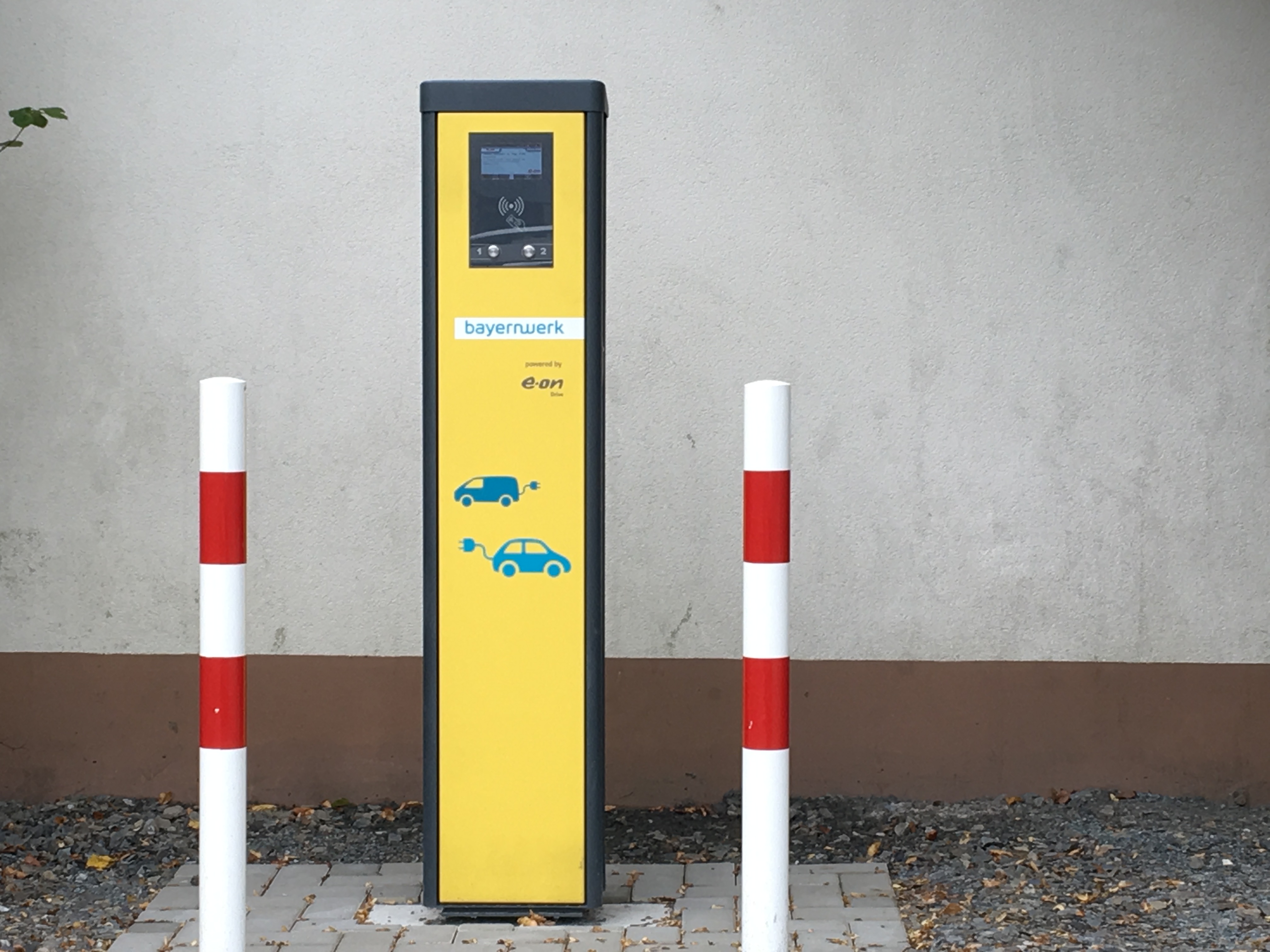 E-Ladesäule amt FTZ.JPG